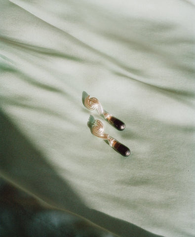 Sphynxesse Small - Silver/Amaretto Drops